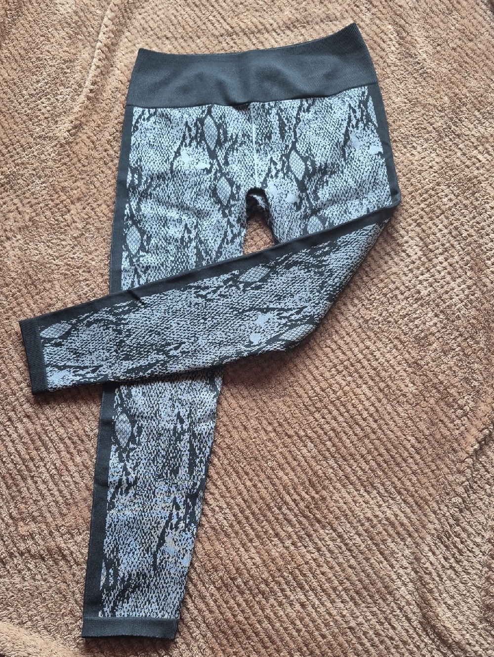 Fabletics Snake Print High-Waist Leggings - Black & Gray